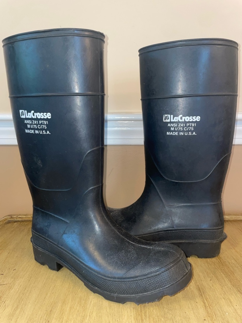 LaCrosse Pac Insulated Black Steel Toe work boots  Sz 10 really nice!